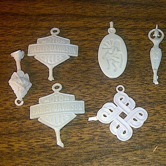 Sterling Silver Medium Harley Davidson Shield Pendant - Picture 8 of 10